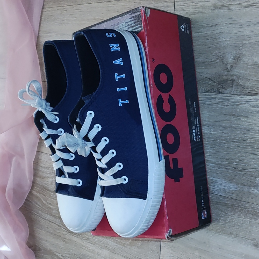 "FOCO" NFL Titans Canvas Shoes